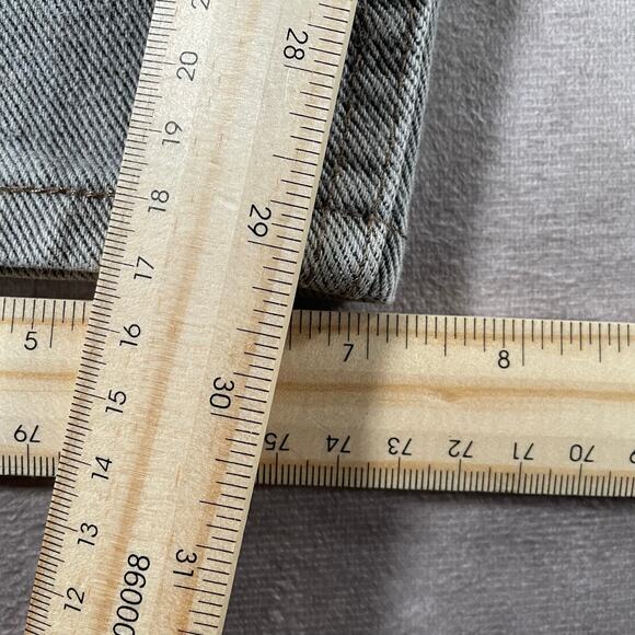 Vintage 90’s Levi’s 550 Faded Grey Denim Tapered Jeans - Picture 4 of 8